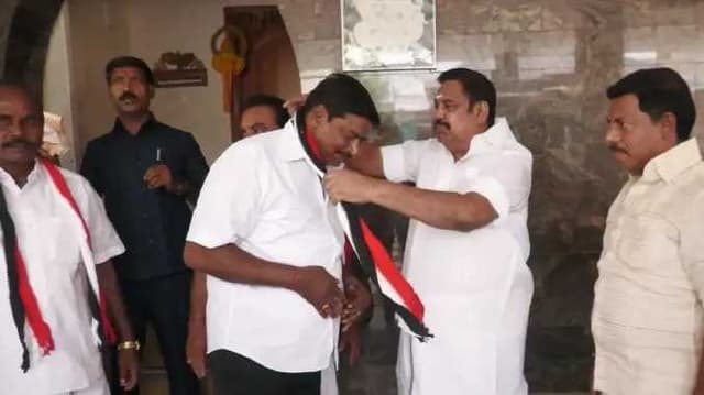 Anbazhagan join admk