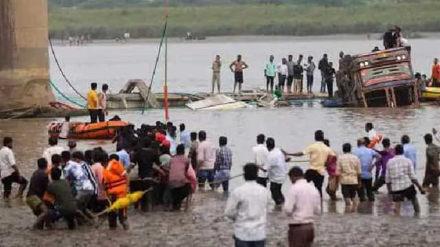 Vadhothara bridge issue
