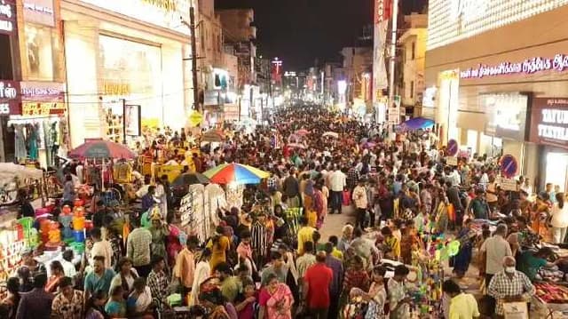 MDU Crowd