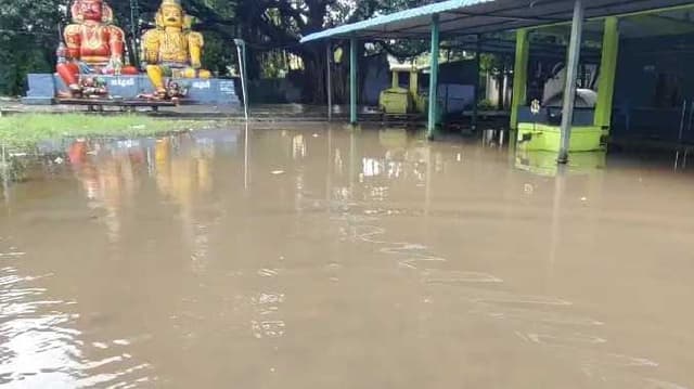 RPT Temple rain