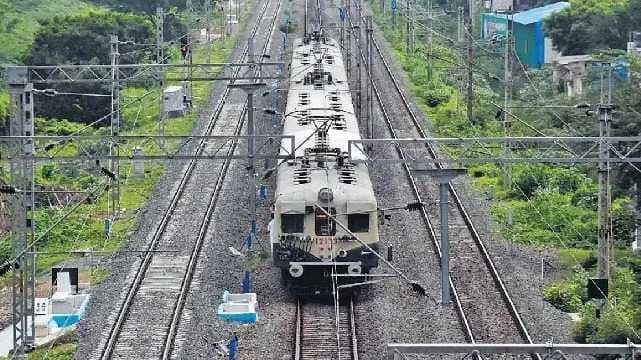 Electric train