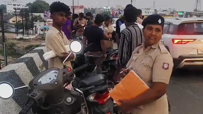 tut helmate awareness