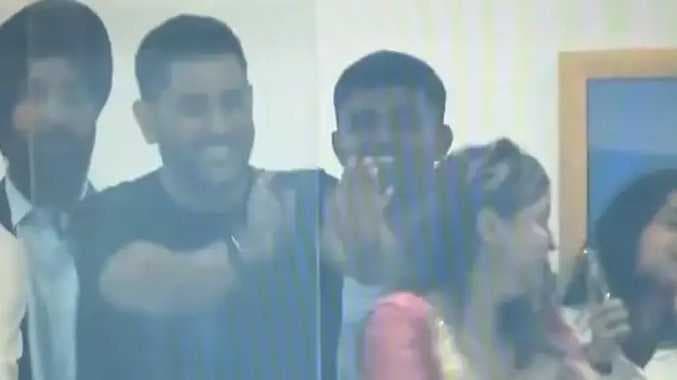 Dhoni