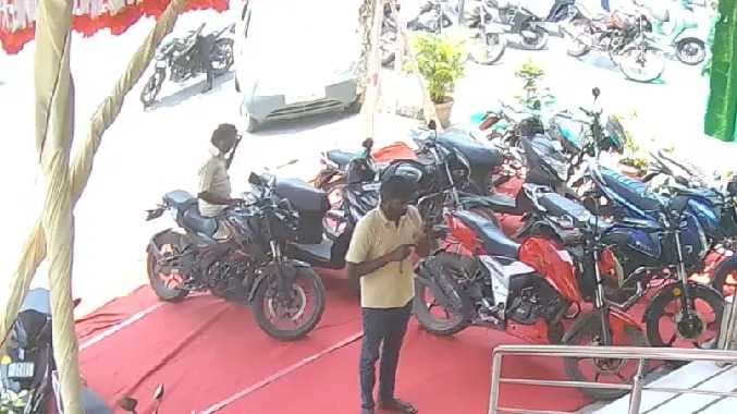 தர்மபுரி பைக் திருட்டு