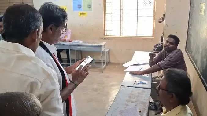 ஆம்பூர் அதிமுக வேட்பாளர்