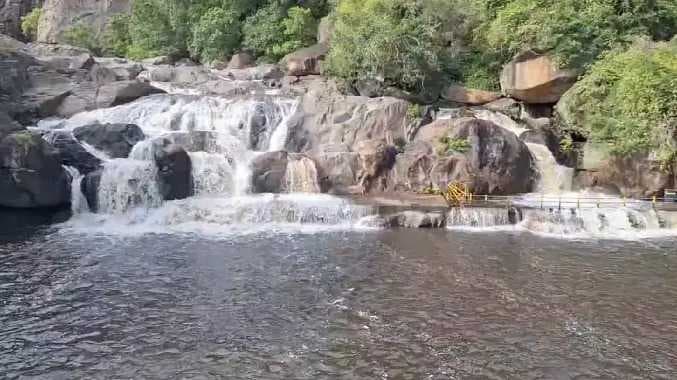 மணிமுத்தாறு அருவியில் குளிப்பதற்கு தடை