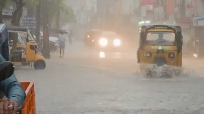 ராமேஸ்வரத்தில் விடிய விடிய கொட்டிய கனமழை